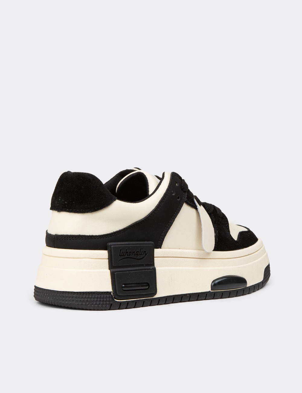 Women's Black Sneakers - 25358ZSYHC01