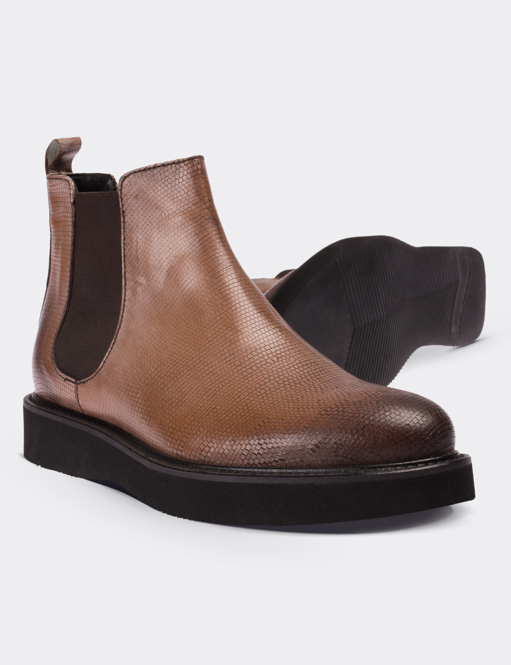 Beige  Leather Chelsea Boots - 01573ZBEJE01