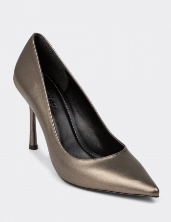 Women's Platinum Stiletto