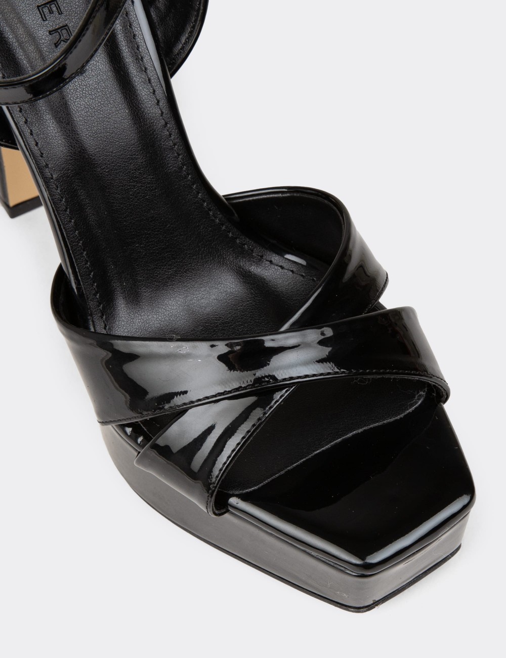 Women's Black Patent Platform Heels - SM210ZSYHM01