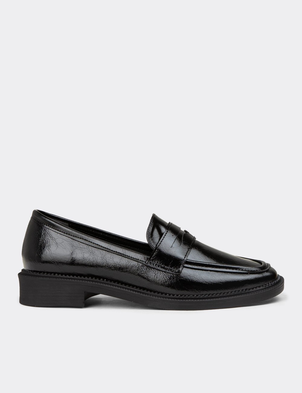 Women's Black Patent Moccasins - K9040ZSYHC01