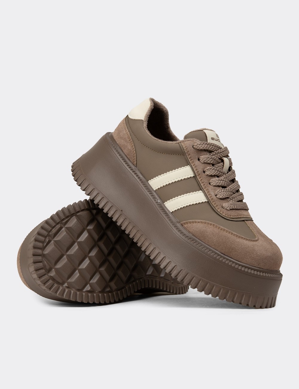 Women's Sandstone Suede Leather Platform Sneakers - E8031ZVZNC01