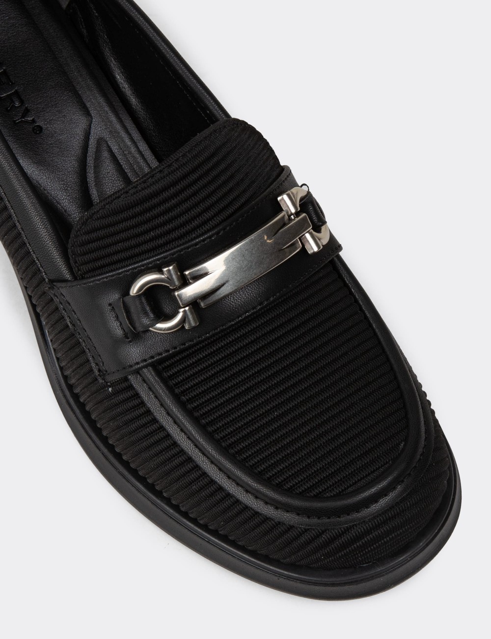 Women's Black Loafers - K1463ZSYHC01