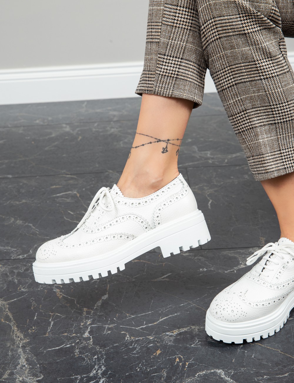 White  Leather Lace-up Shoes - 01418ZBYZE01 White  Leather Lace-up Shoes - 01418ZBYZE01