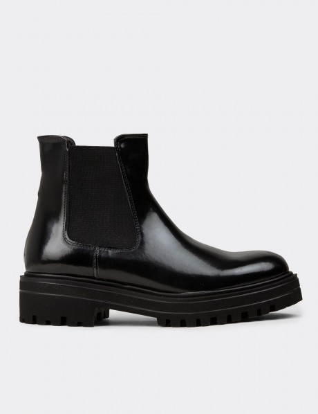 Black Leather Chelsea Boots