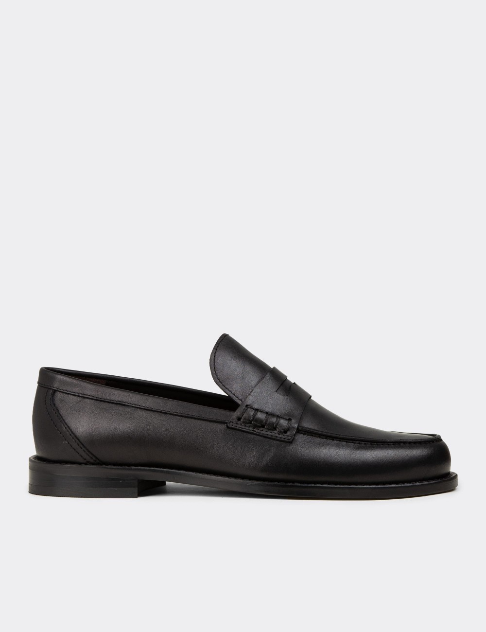 Black  Leather Loafers - 01538MSYHM02