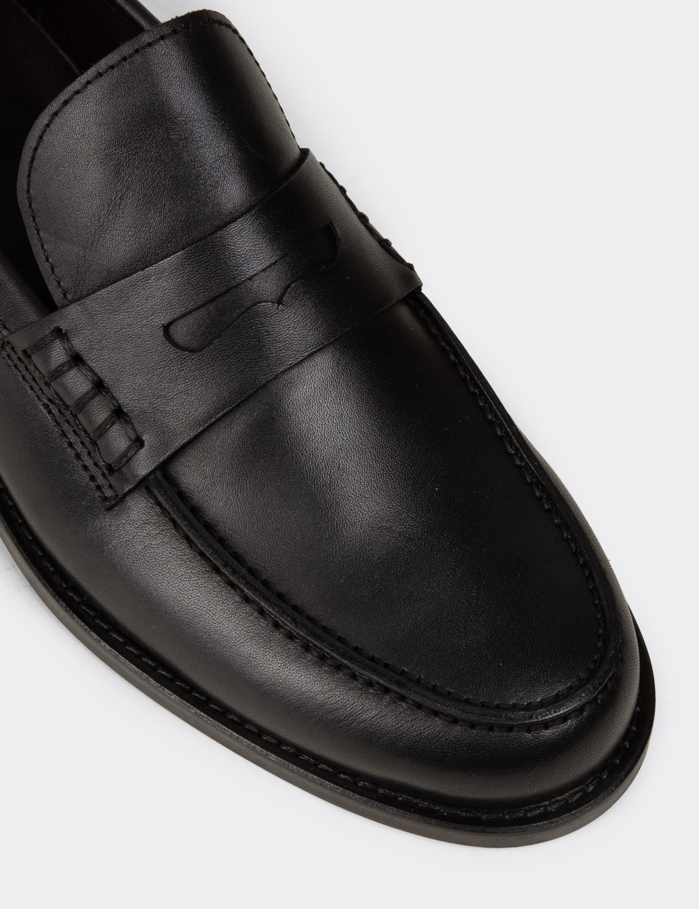 Black  Leather Loafers - 01538MSYHM02