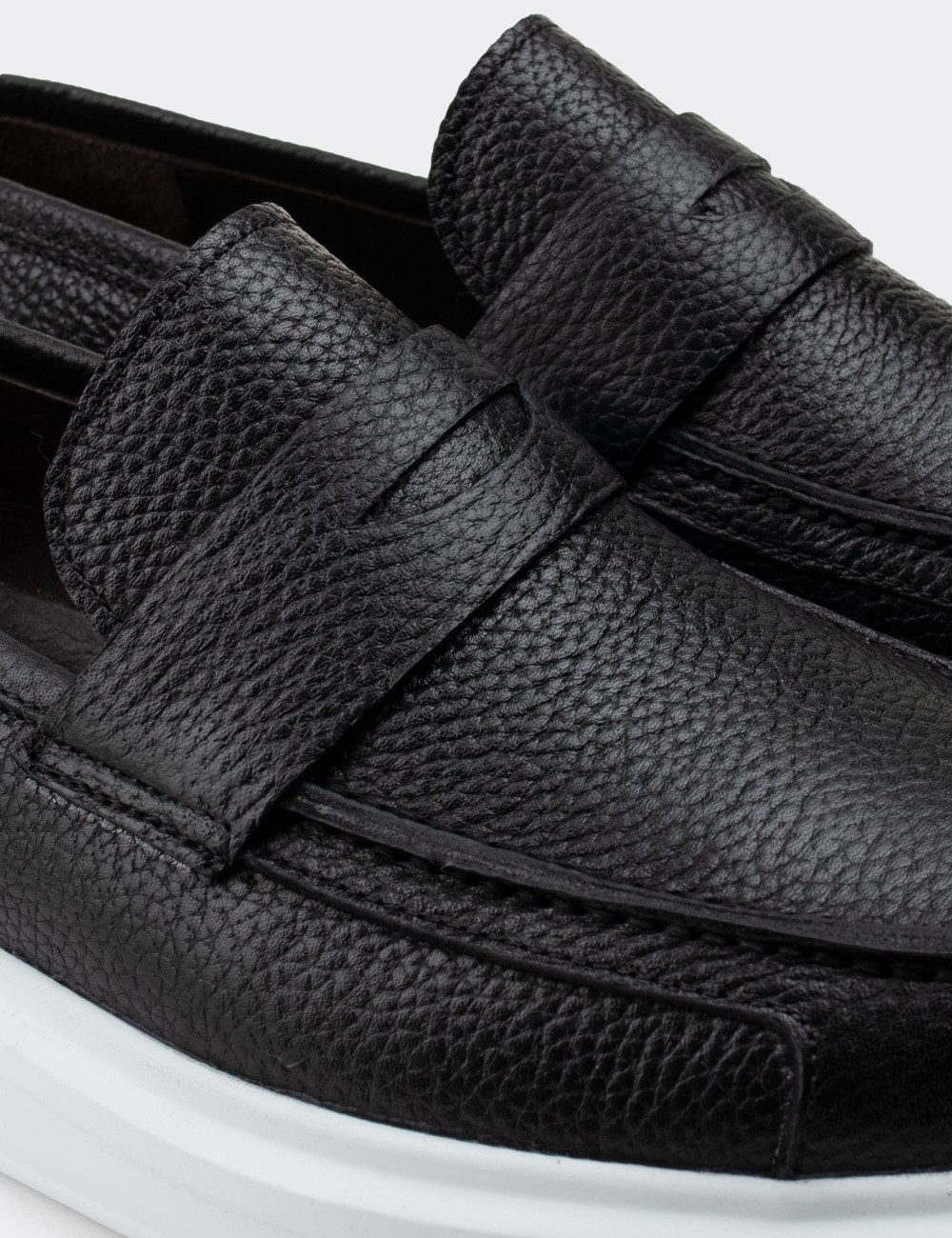 Black  Leather Loafers - 01564MSYHP04