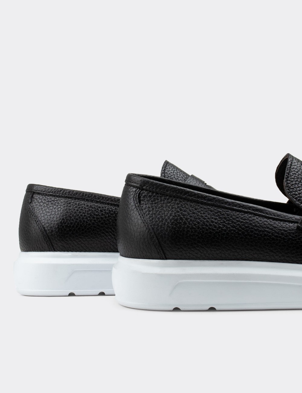 Black  Leather Loafers - 01564MSYHP04