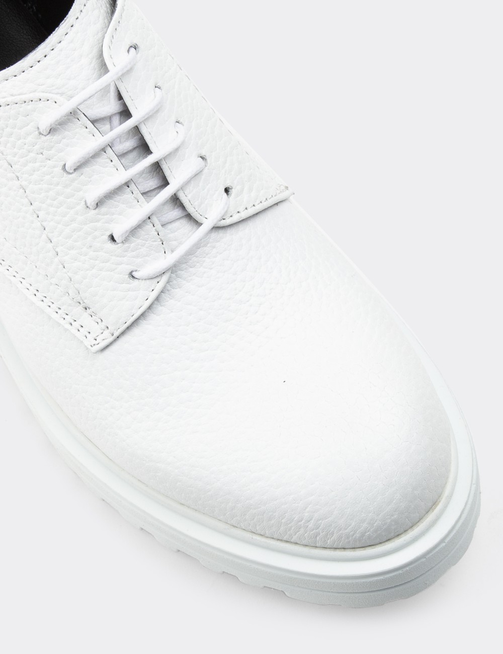 White  Leather Oxford Shoes - 01430ZBYZE01