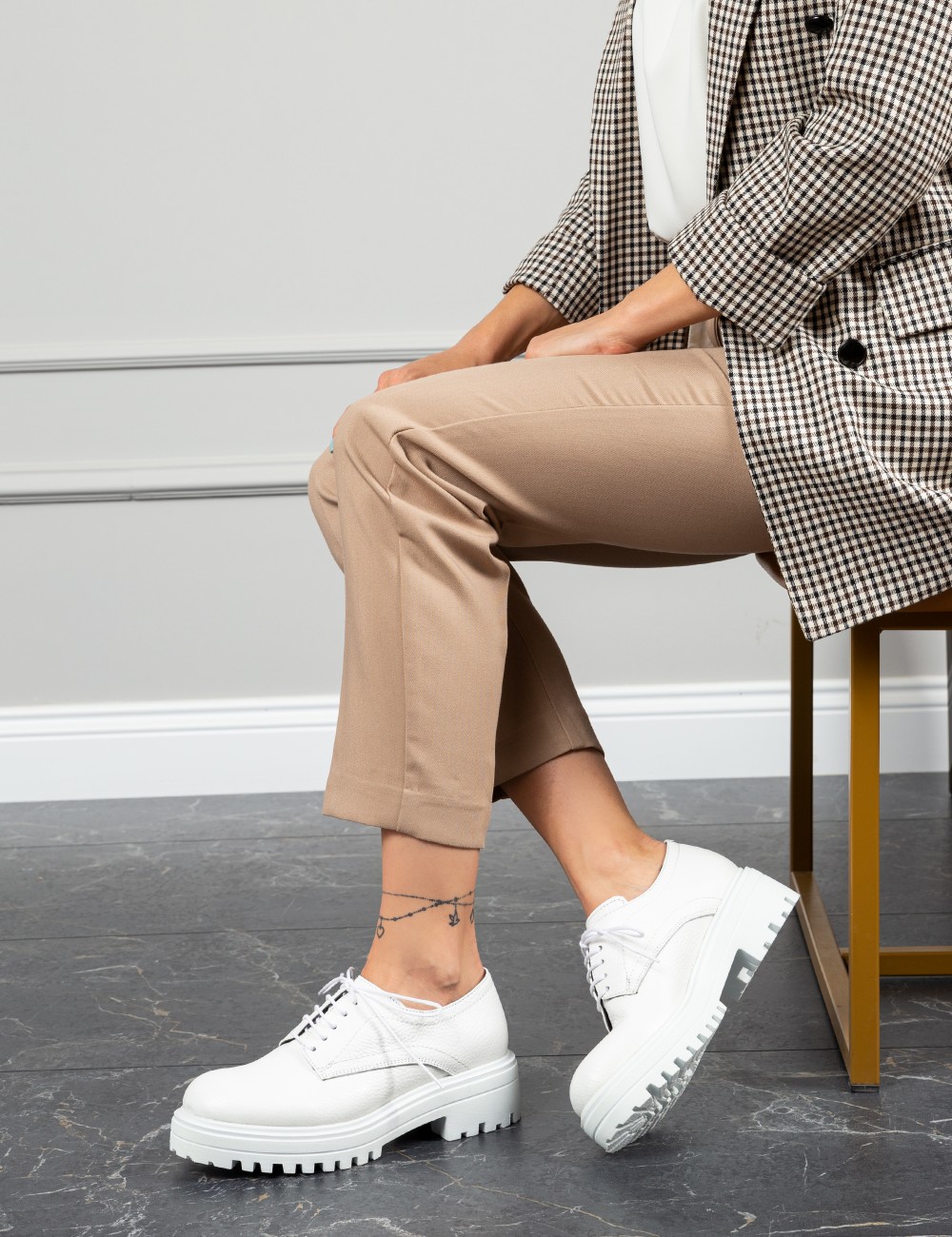 White  Leather Oxford Shoes - 01430ZBYZE01