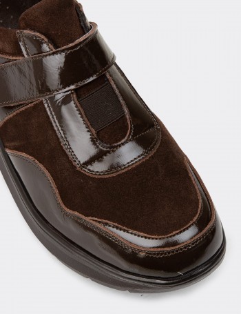 Women's Brown Patent Leather Shoes
