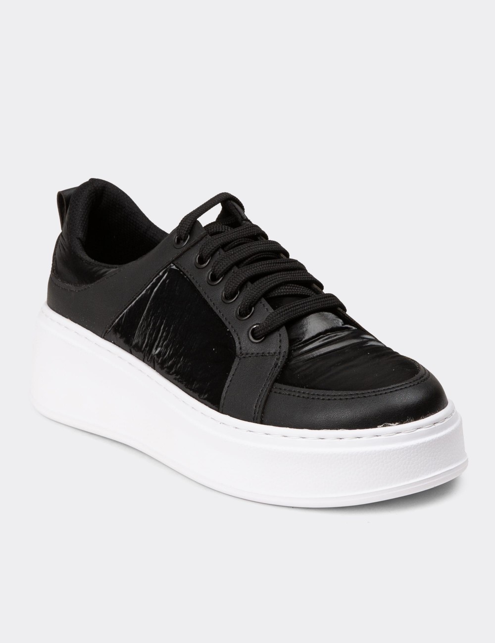 Women's Black Sneakers - CE491ZSYHC03 Women's Black Sneakers - CE491ZSYHC03