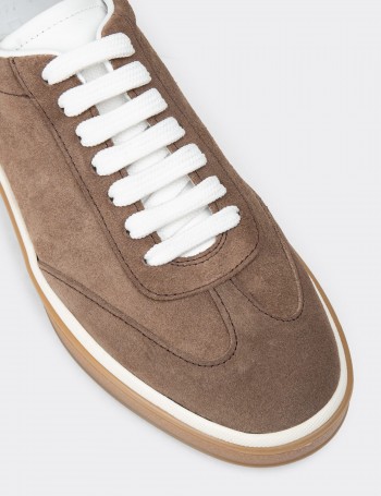 Men's Sandstone Suede Sneakers