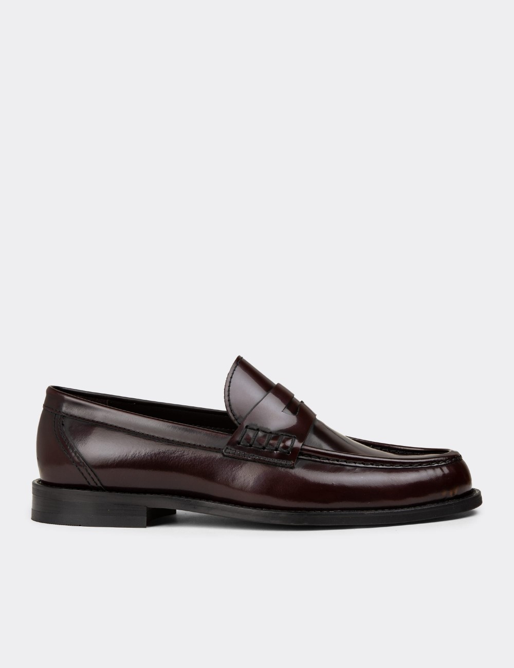 Men's Burgundy Leather Loafers - 02000MBRDM01 Men's Burgundy Leather Loafers - 02000MBRDM01