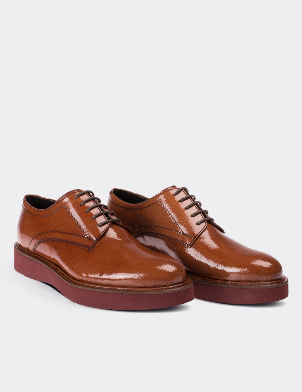 Tan Patent Leather Lace-up Shoes - Deery