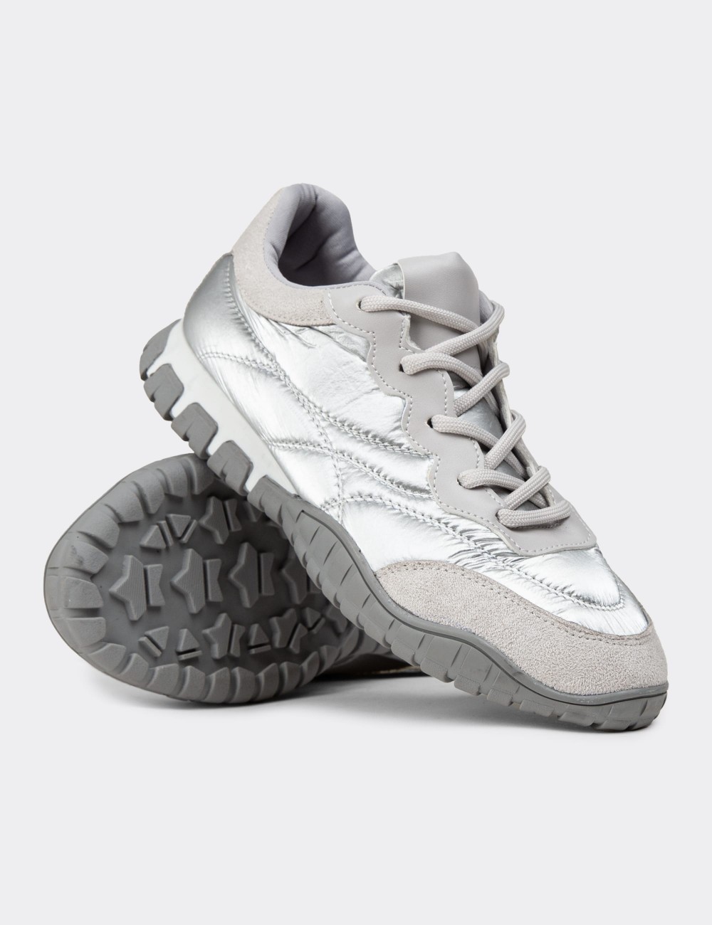 Women's Silver Sneakers - 55157ZGMSC01 Women's Silver Sneakers - 55157ZGMSC01