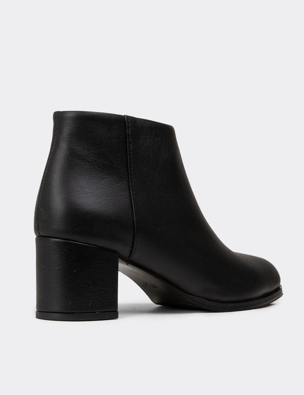 Women's Black Leather Ankle Boots - A3324ZSYHC01 Women's Black Leather Ankle Boots - A3324ZSYHC01