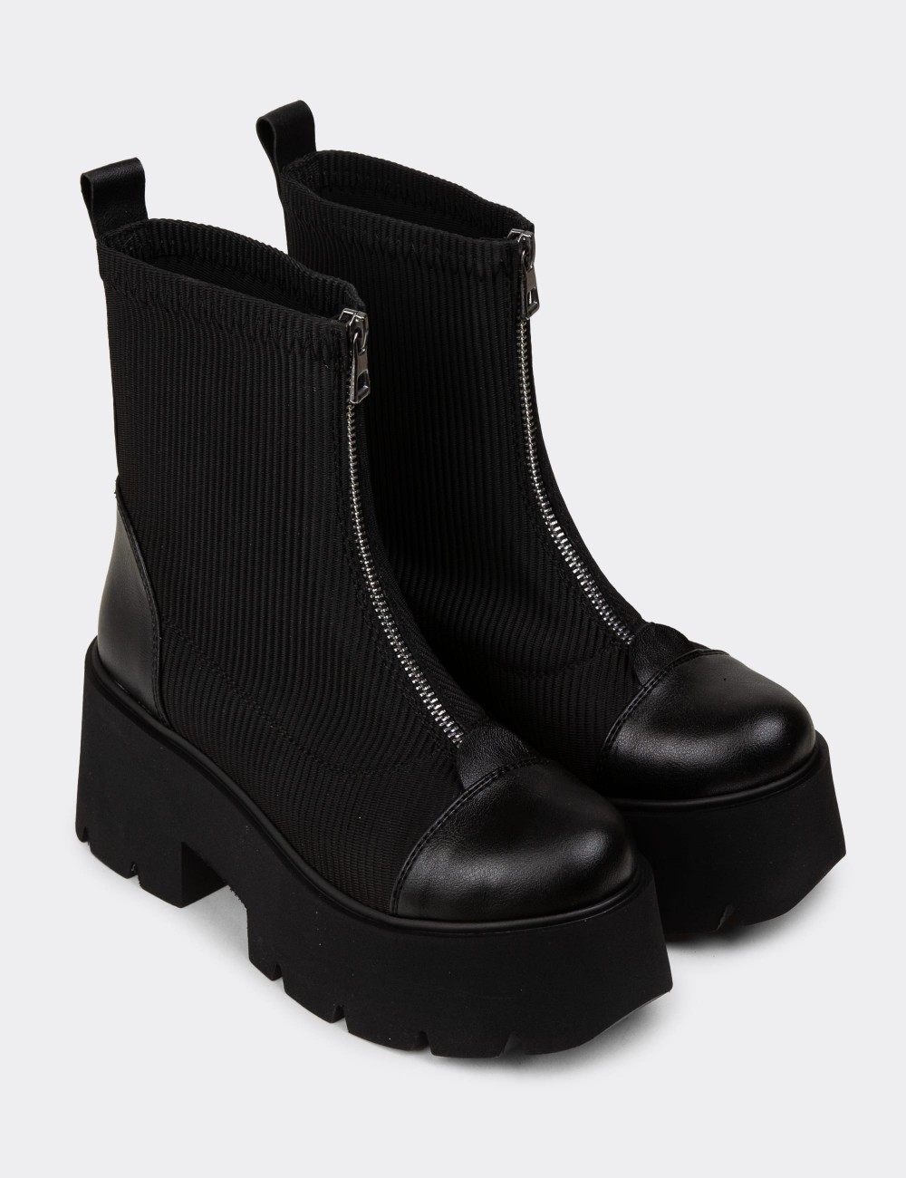 Women's Black Boots - K6060ZSYHE01
