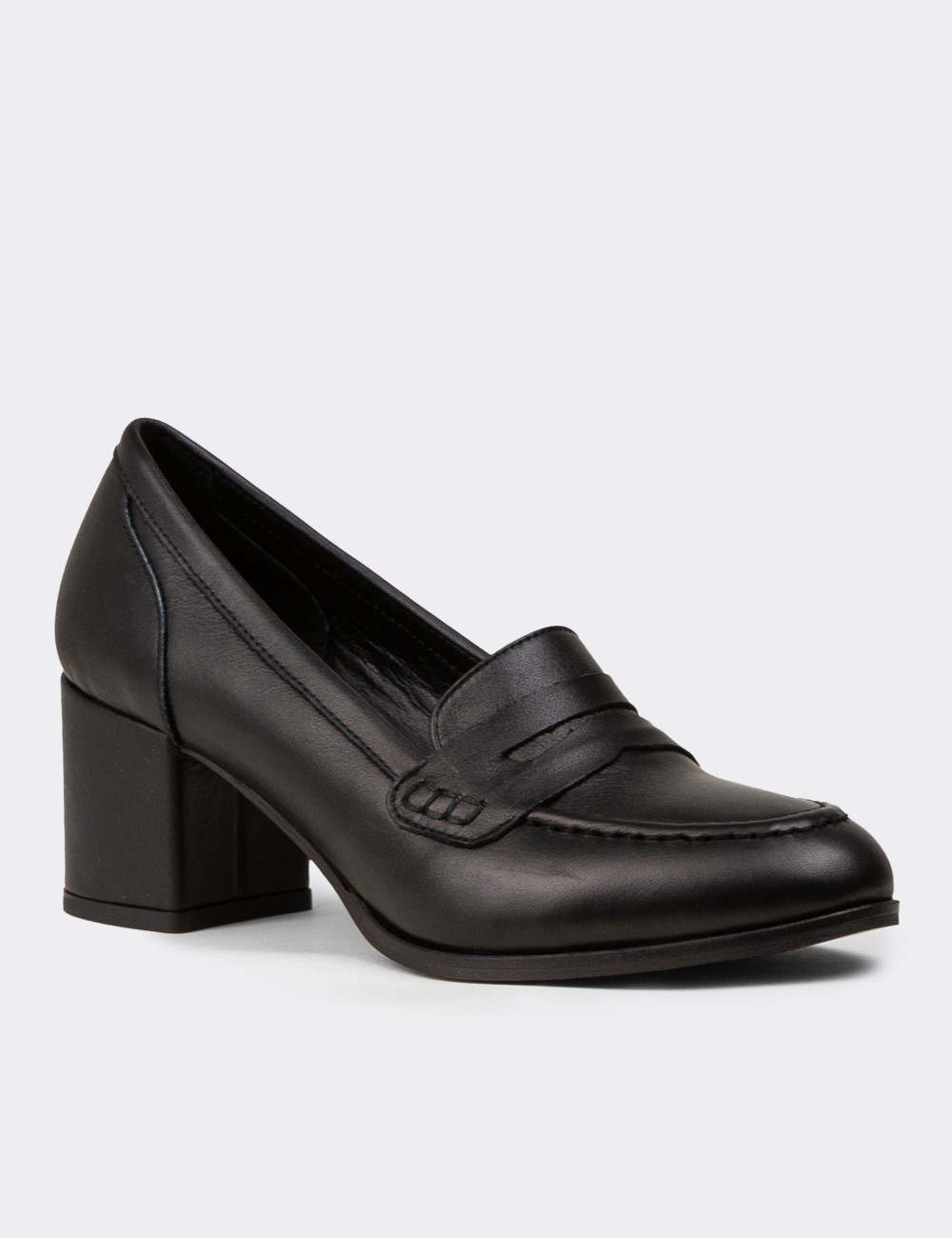 Women's Black Leather Moccasins - A3440ZSYHM01