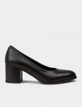 Women's Black Leather Heeled Shoes