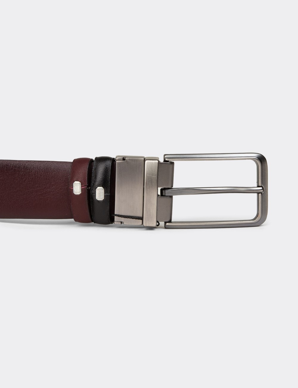 Leather Burgundy and Black Double Sided Men's Belt - TB003MBRDW01 Leather Burgundy and Black Double Sided Men's Belt - TB003MBRDW01