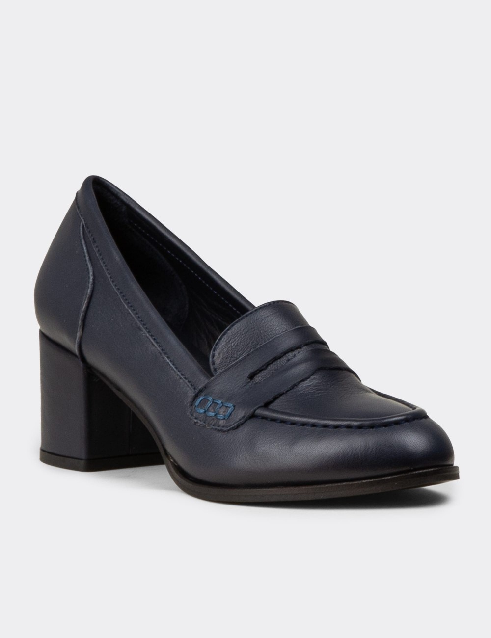 Women's Navy Leather Moccasins - A3440ZLCVM01 Women's Navy Leather Moccasins - A3440ZLCVM01
