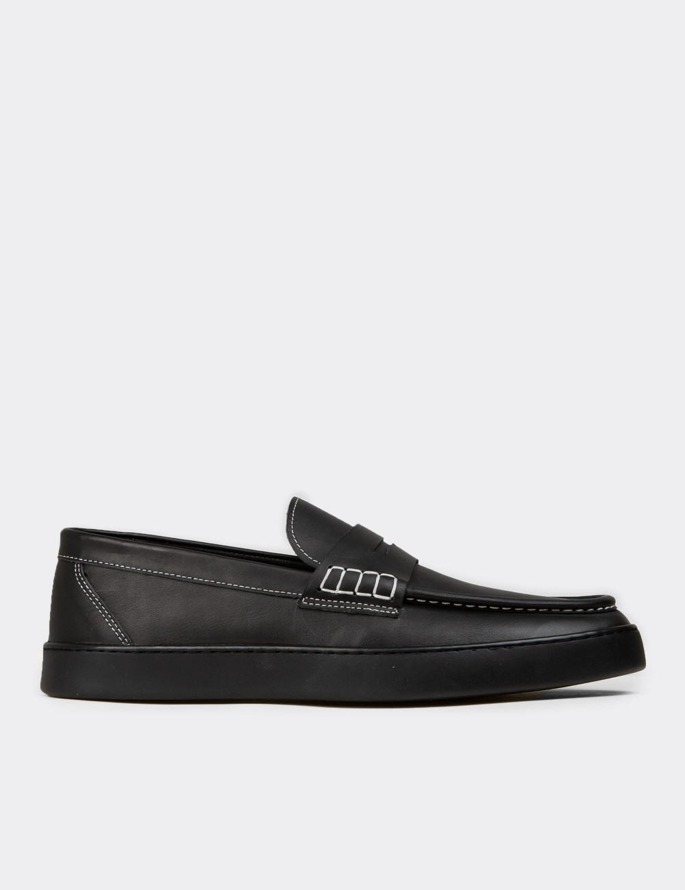 Men's Black Leather Loafers - 02022MSYHC01