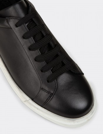 Men's Black Leather Sneakers