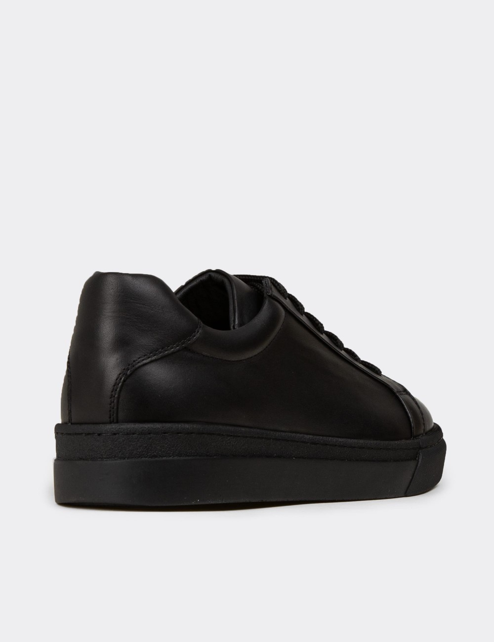 Men's Black Leather Sneakers - 02018MSYHC01