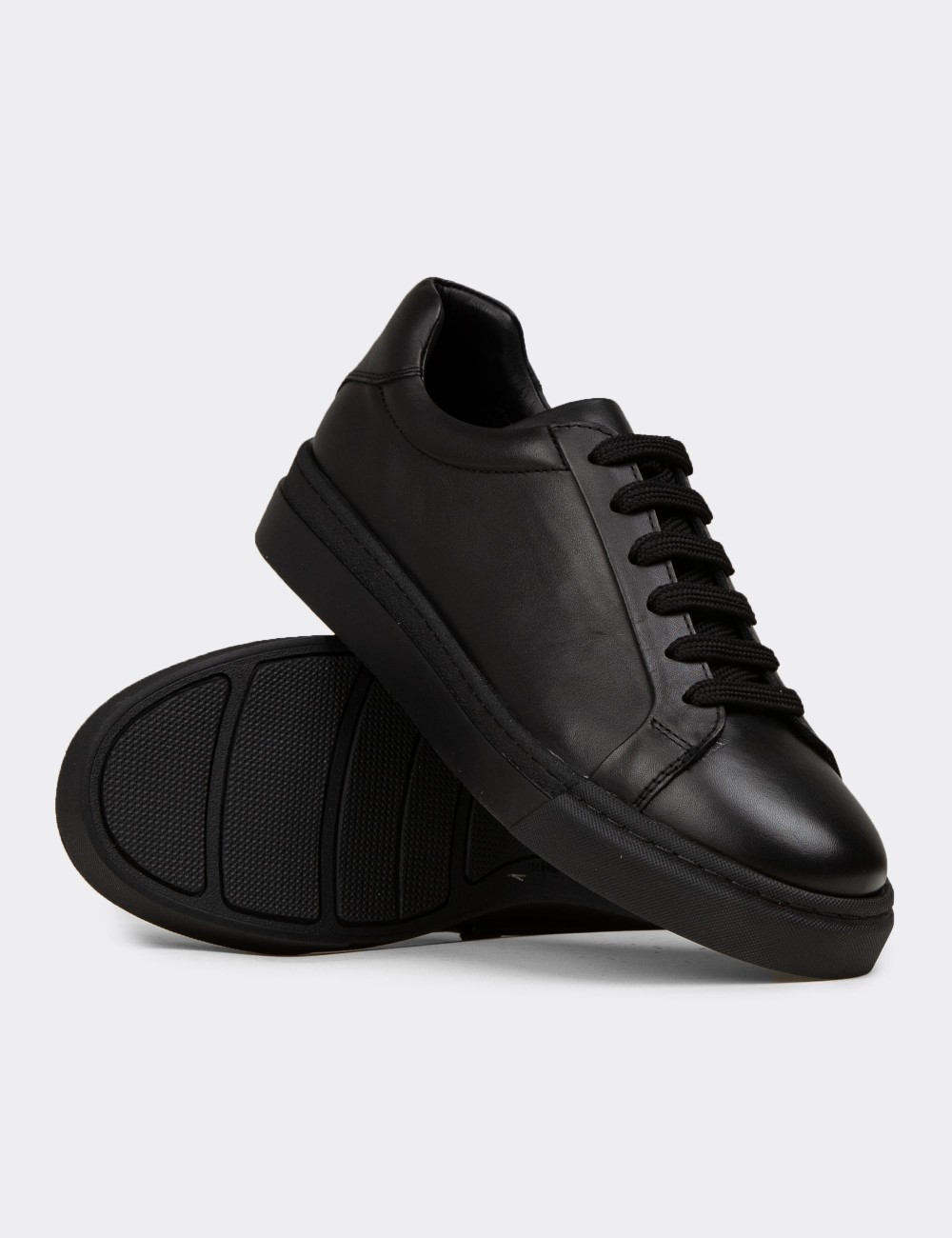 Men's Black Leather Sneakers - 02018MSYHC01