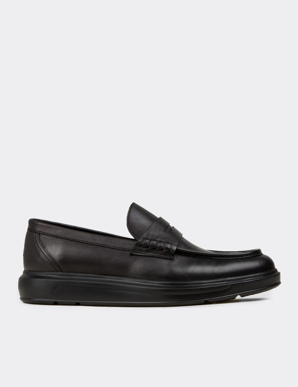Men's Black Leather Loafers - 02000MSYHP03
