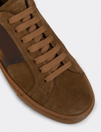 Men's Tan Suede Footwear Sneakers