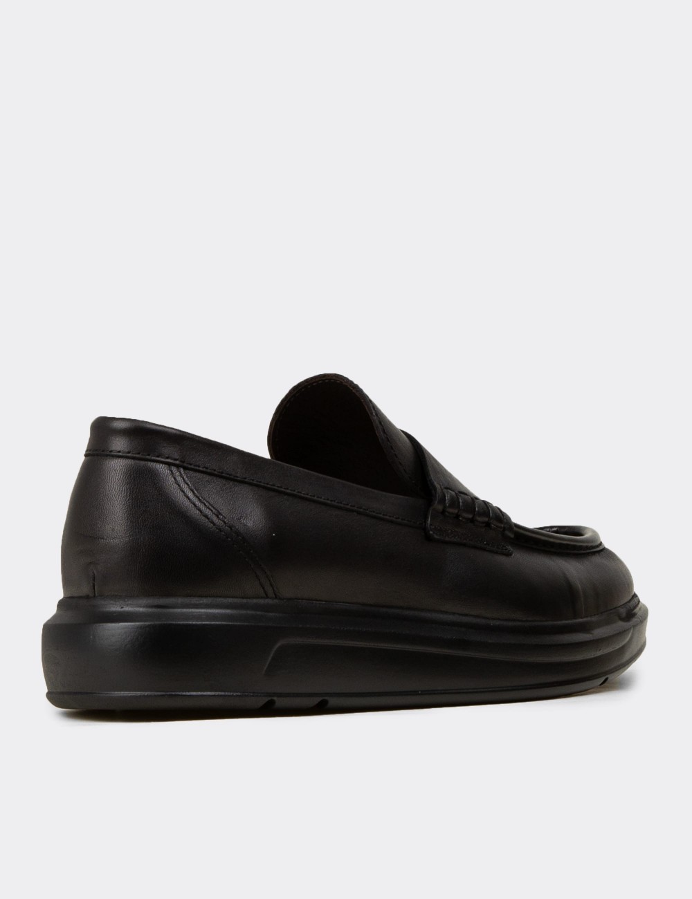 Men's Black Leather Loafers - 02000MSYHP03
