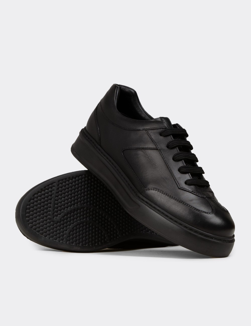 Men's Black Leather Sneakers - 02015MSYHE01