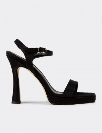 Women's Black Pumps