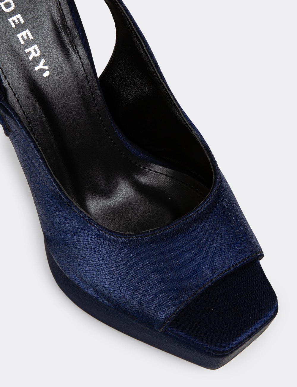 Women’s Navy Heels - SM229ZLCVM01