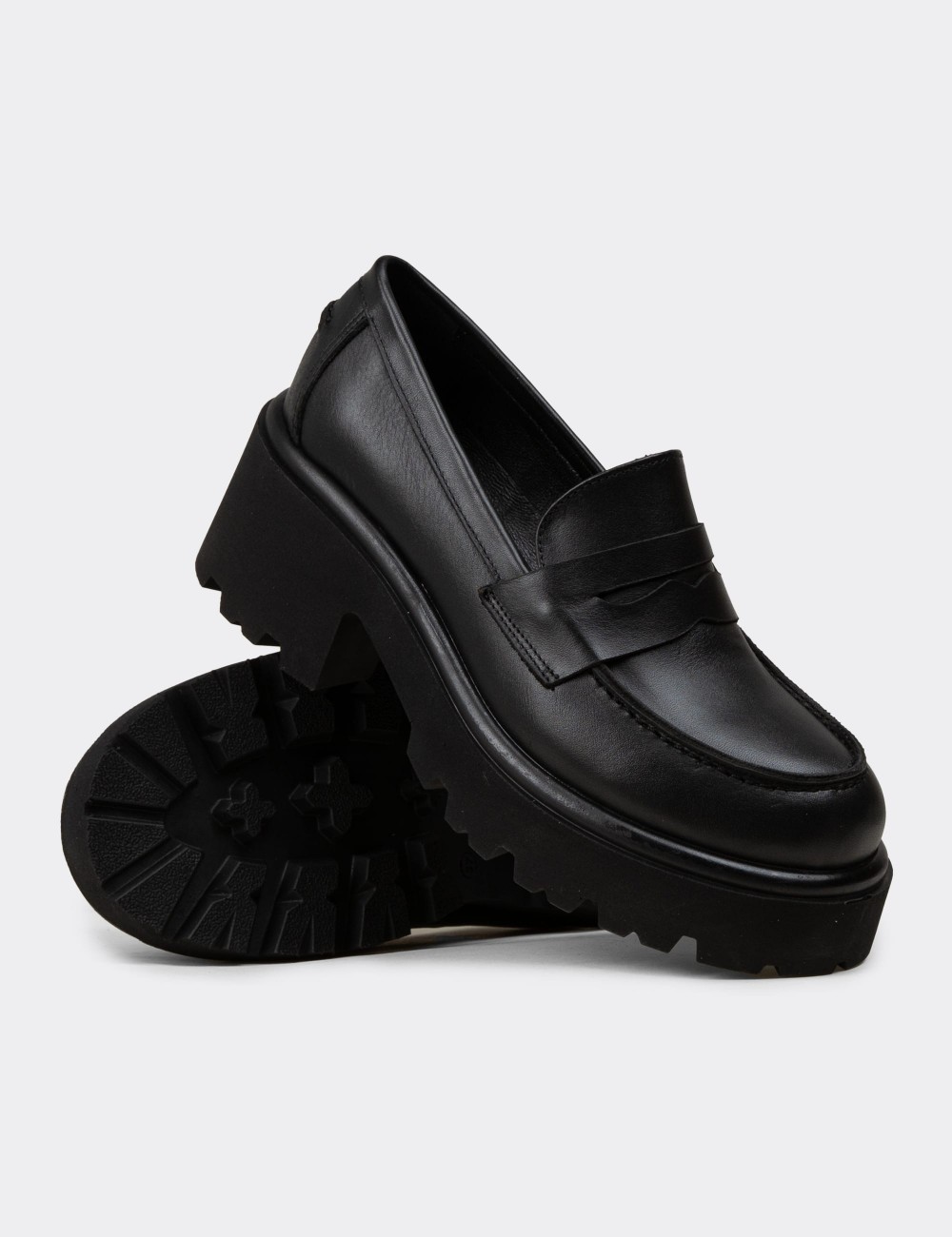 Women's Black Leather Platform Loafers - 82413ZSYHC01