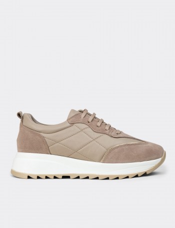 Women's Sandstone Suede Leather Sneakers