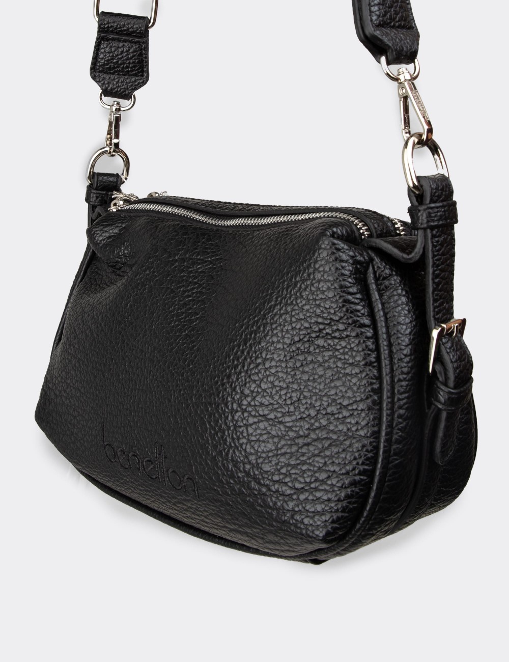 Benetton Women's Black Shoulder Bag - B1679ZSYHY01