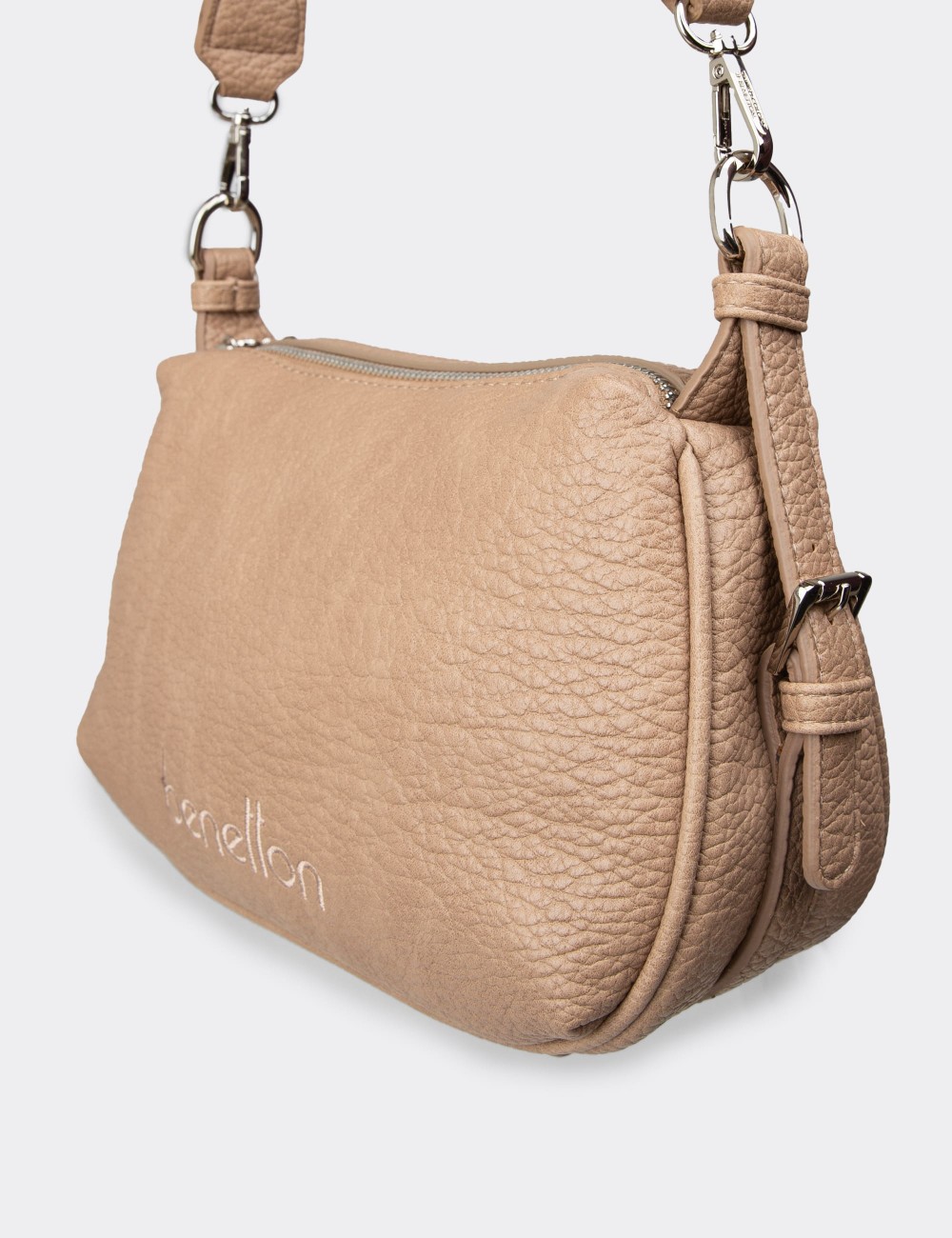 Benetton Women's Sandstone Shoulder Bag - B1679ZVZNY01