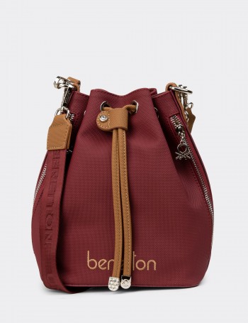 Benetton Women's Burgundy Shoulder Bag - B1650ZBRDY01