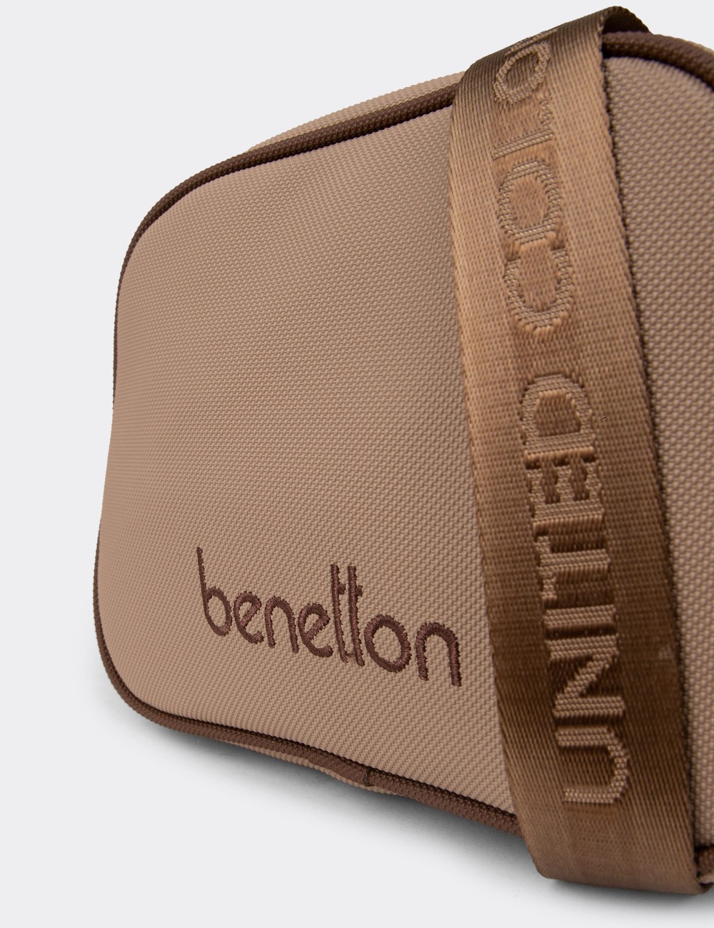 Benetton Women's Sandstone Shoulder Bag - B1648ZVZNY01