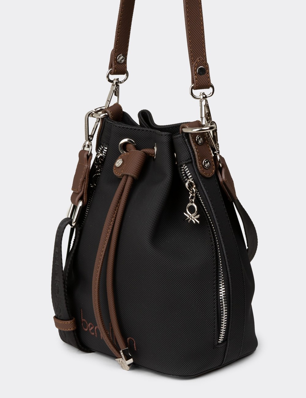 Benetton Women's Black Shoulder Bag - B1650ZSYHY01