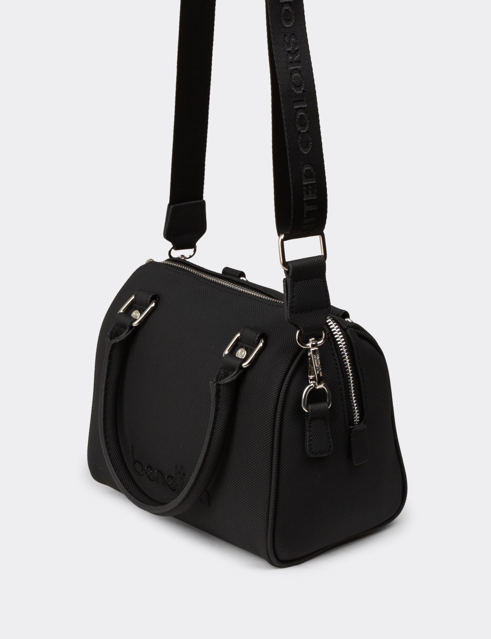 Benetton Women's Black Shoulder Bag - B1647ZSYHY01