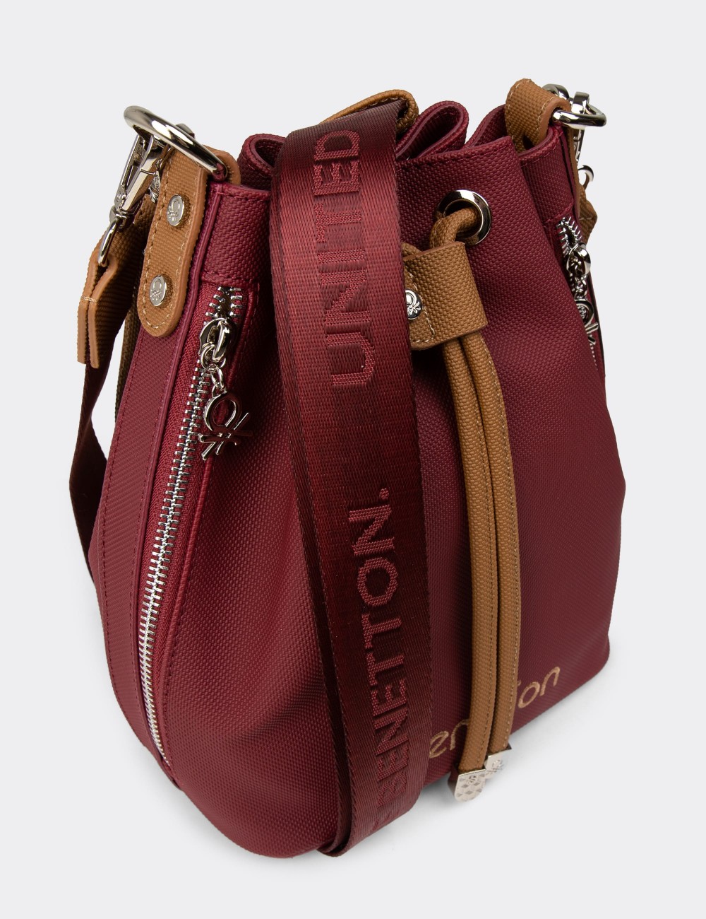 Benetton Women's Burgundy Shoulder Bag - B1650ZBRDY01