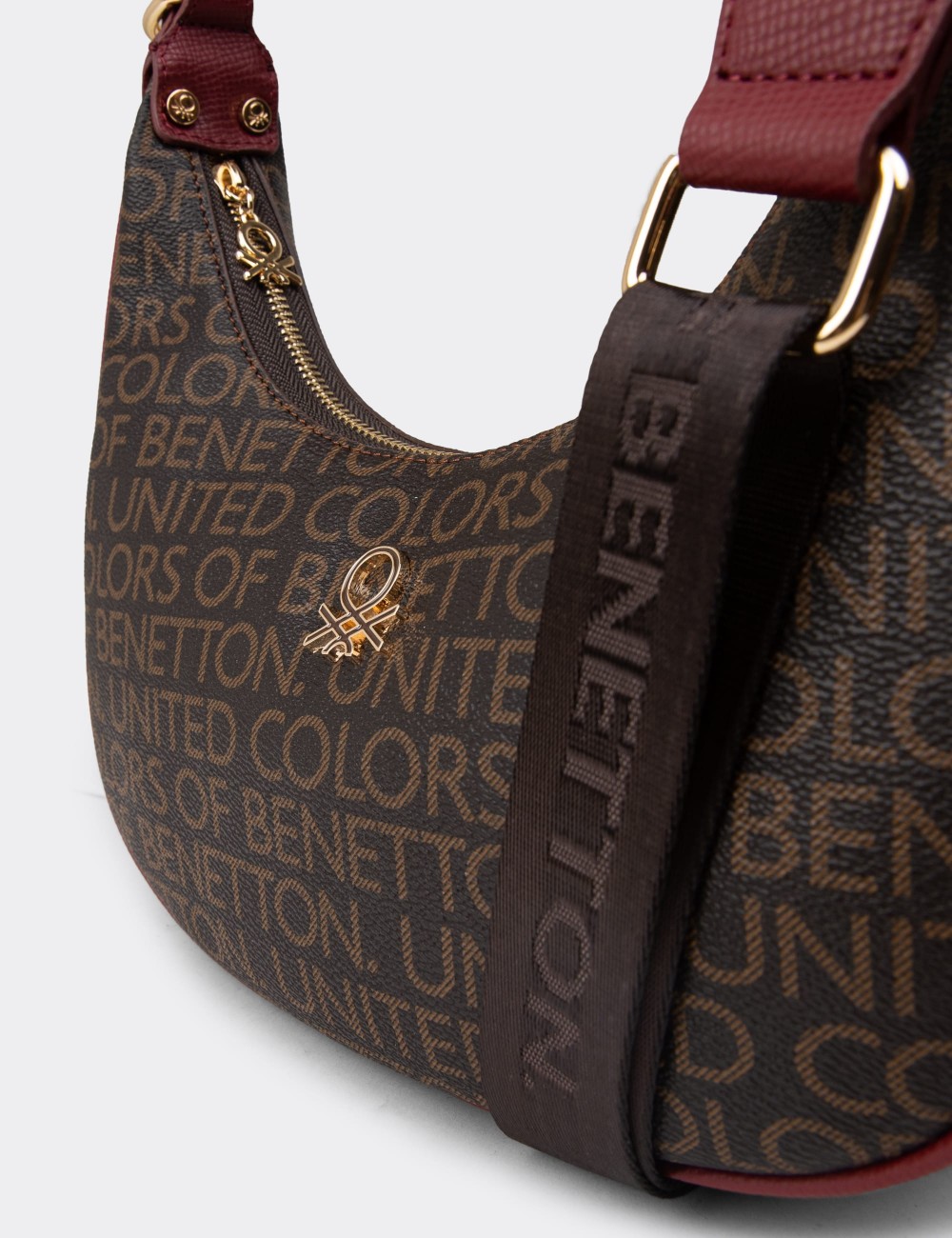 Benetton Women's Brown Shoulder Bag - B1641ZKHVY01