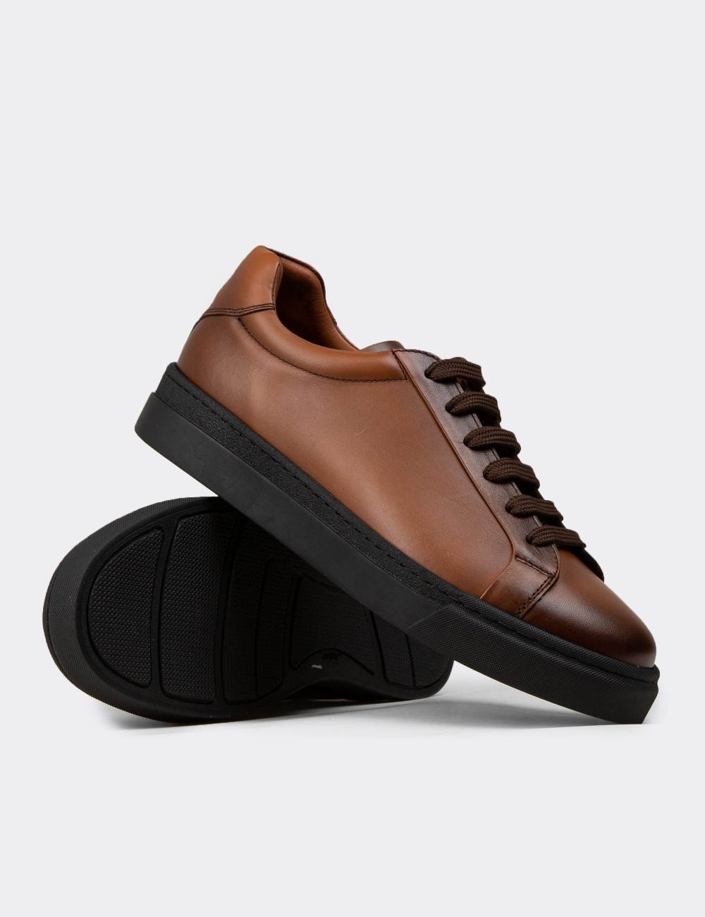 Men's Tan Leather Sneakers - 02018MTBAC01