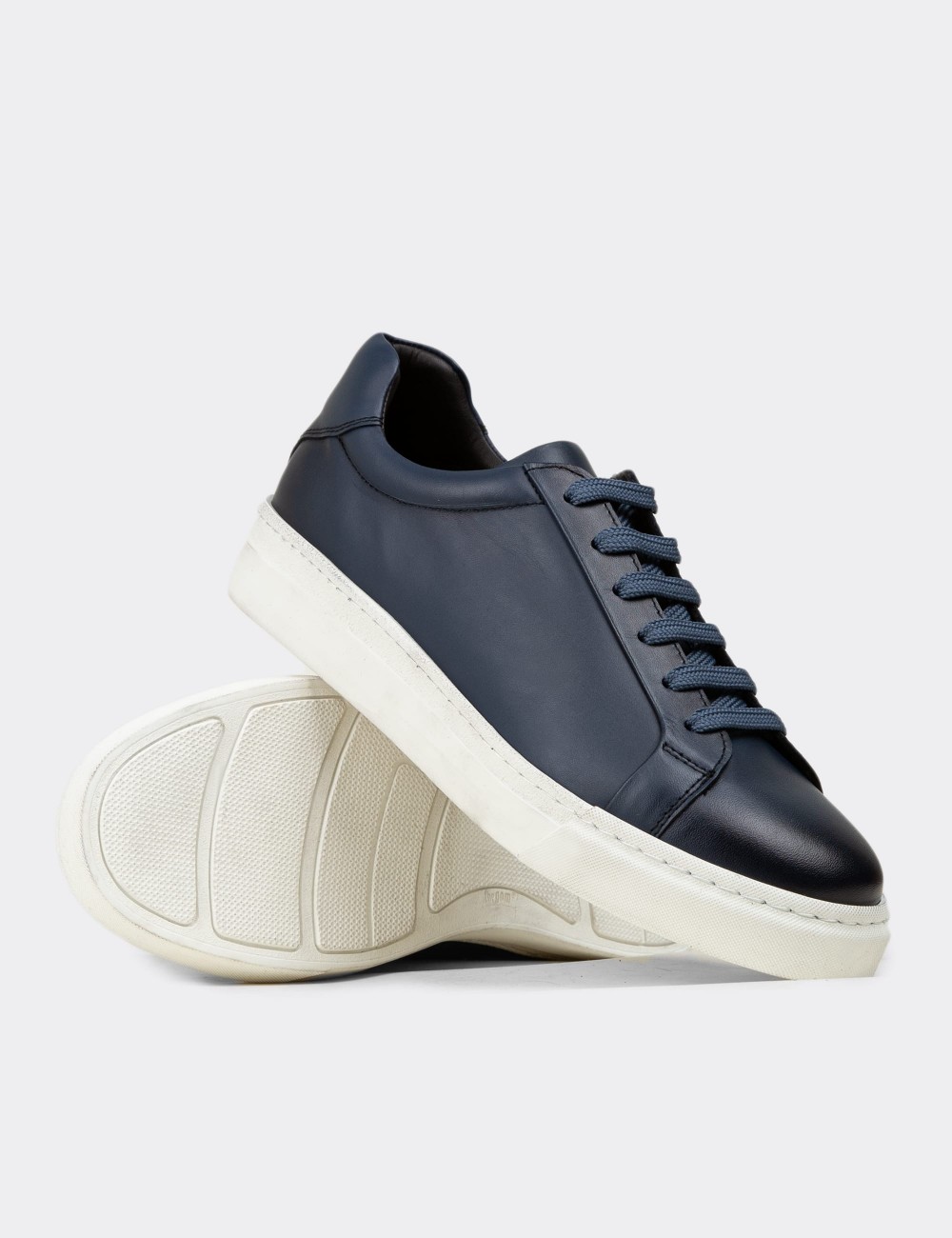 Men's Blue Leather Sneakers - 02018MMVIC02