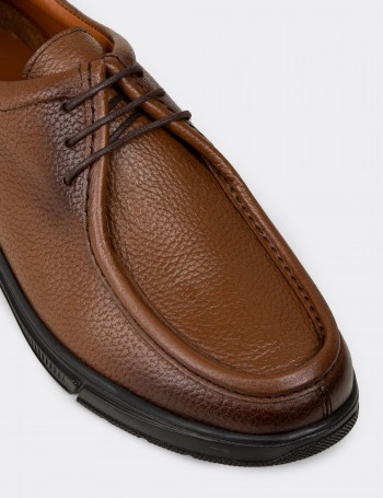 Men's Tan Leather Lace-Up Footwear